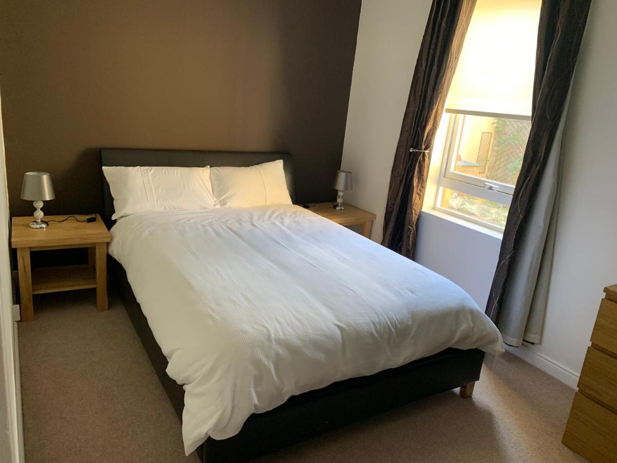 1 Bedroom Central Flat With Parking Space Edinburgh Ngoại thất bức ảnh